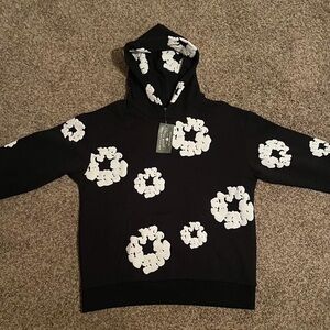 Black denim tears hoodie
Size Large
Meet up & shipping available